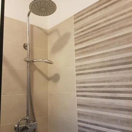 アパート Apartament Mikela ナボダリ