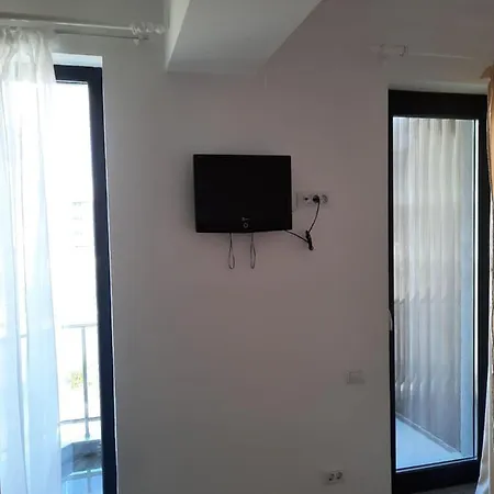 Apartment Apartament Mikela Navodari